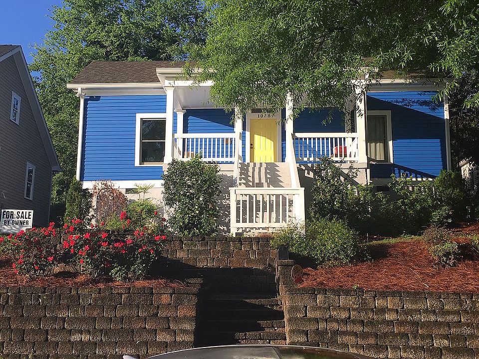 2nd image of 1078 Ash St