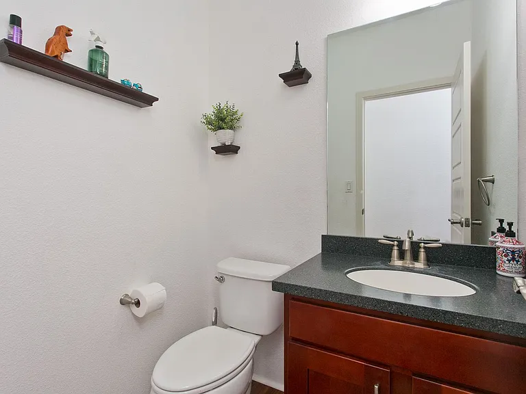 550 Kamaaha Ave #702 — Photo 9