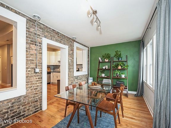 3rd image of 2436 W Chicago Ave