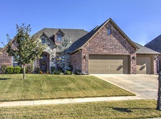 9309 N 95th Pl E, Owasso, OK 74055