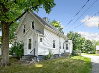 5384 Bartlett Rd, Bedford Heights, OH