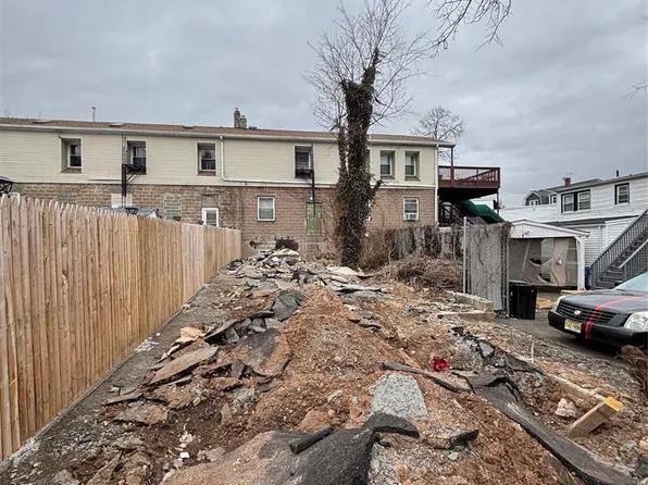 97-101 Lily St, Paterson, NJ 07522