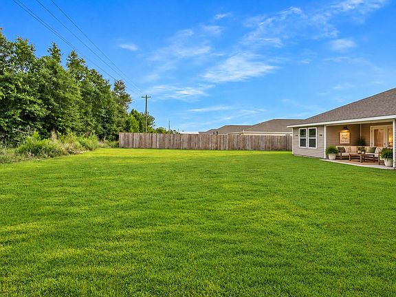 3rd image of 91 Cora Rd