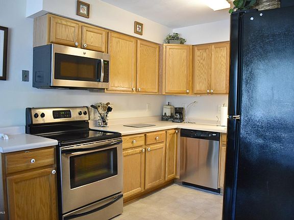 3rd image of 504 24th St NE