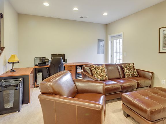 4th image of 4405 Royal Commons Ct