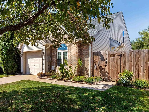 3rd image of 5871 River Walk Cir