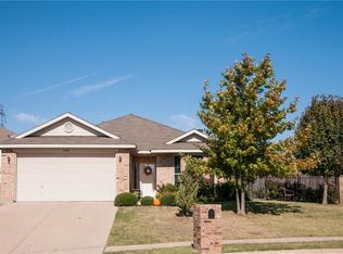 10400 January Cir, Fort Worth, TX 76126