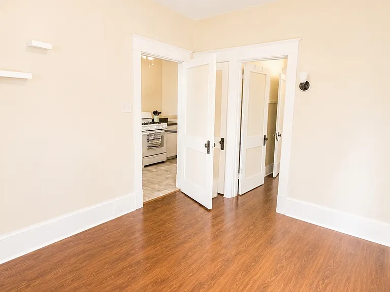 1631 Shady Ave #1 — Photo 12
