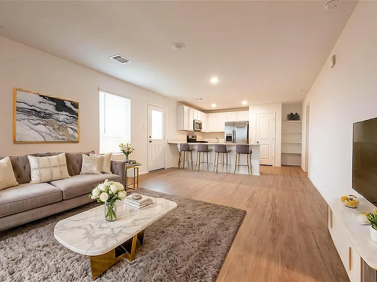 913 Oak Mist Ln — Photo 3