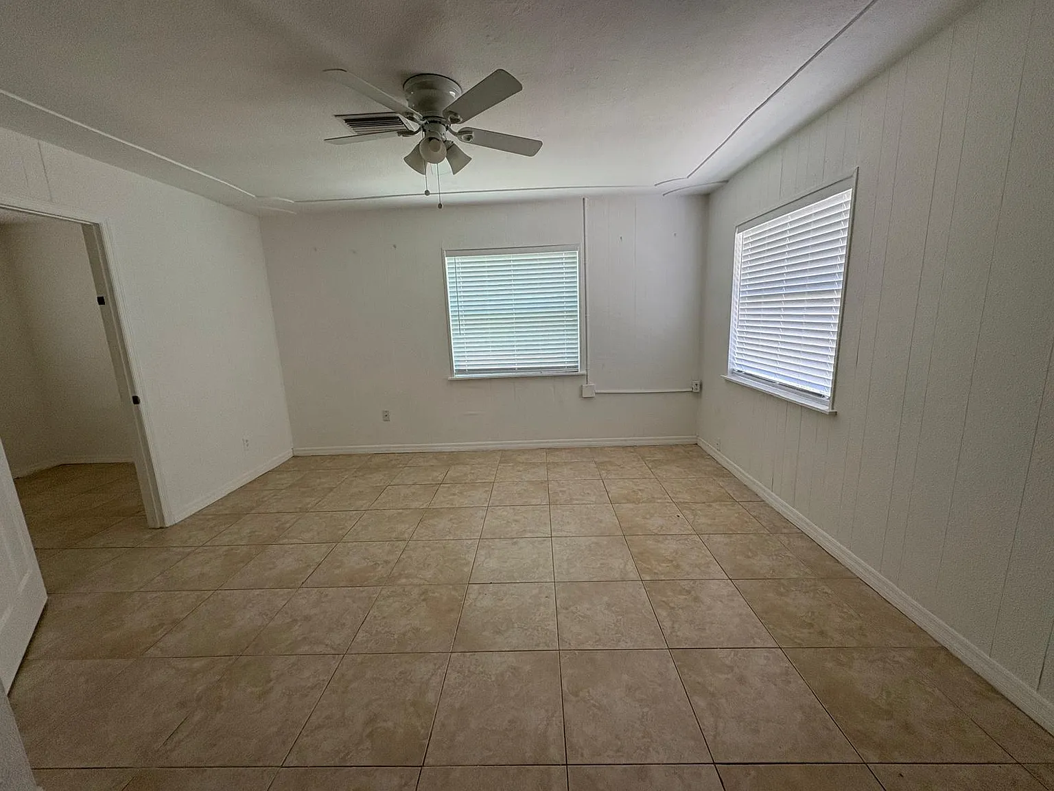1 bed, 450 sqft, $1,200 — Photo 2