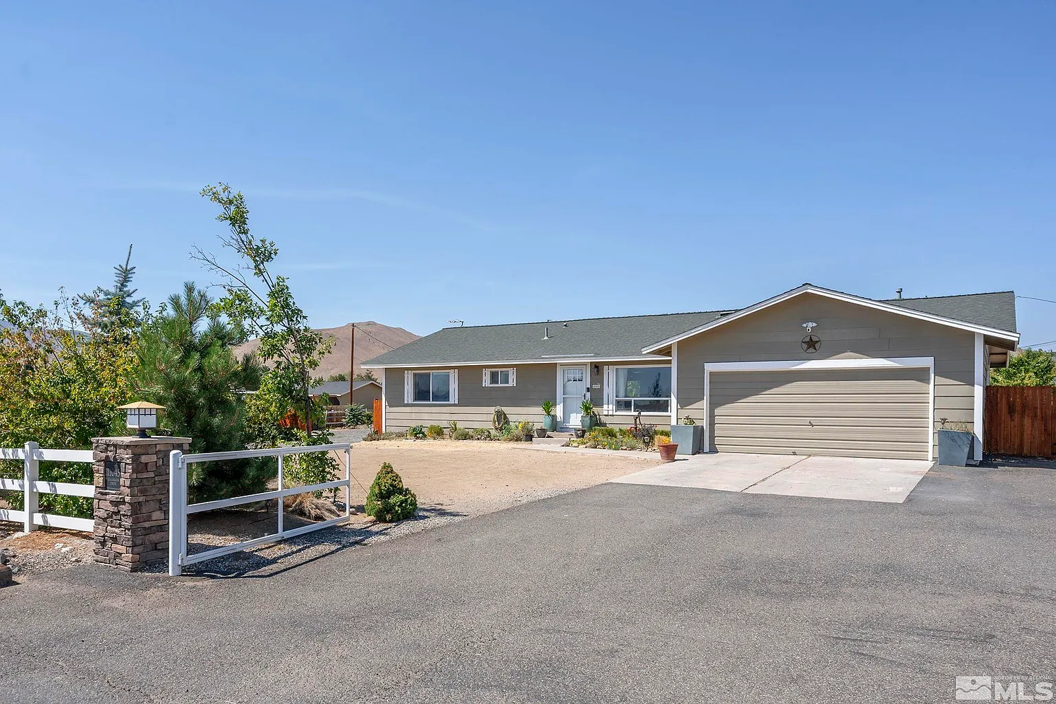 11045 Cimarron Dr photo 1