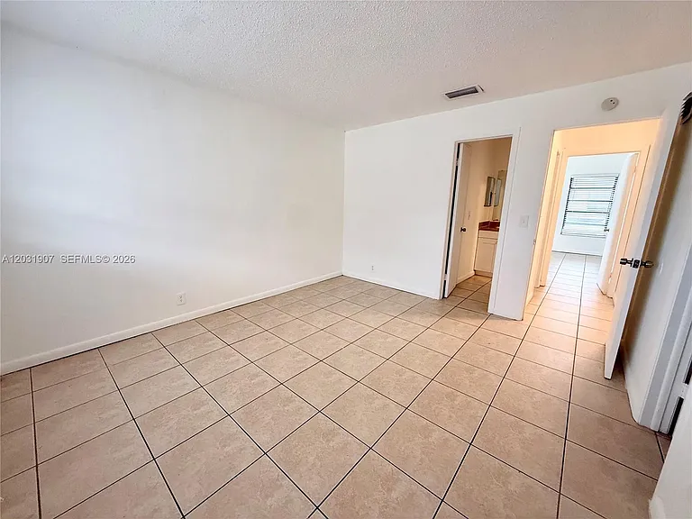 2410 NW 52nd Ave #2410 — Photo 14