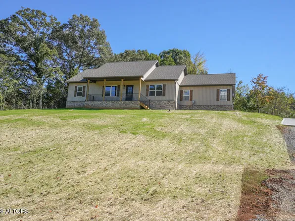 842 Pinebrooke Dr, Maryville, TN 37801