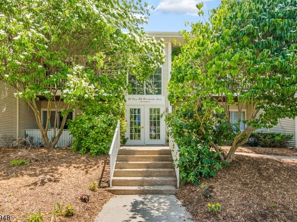 67 Brookside Ln, Mount Arlington Boro, NJ 07856