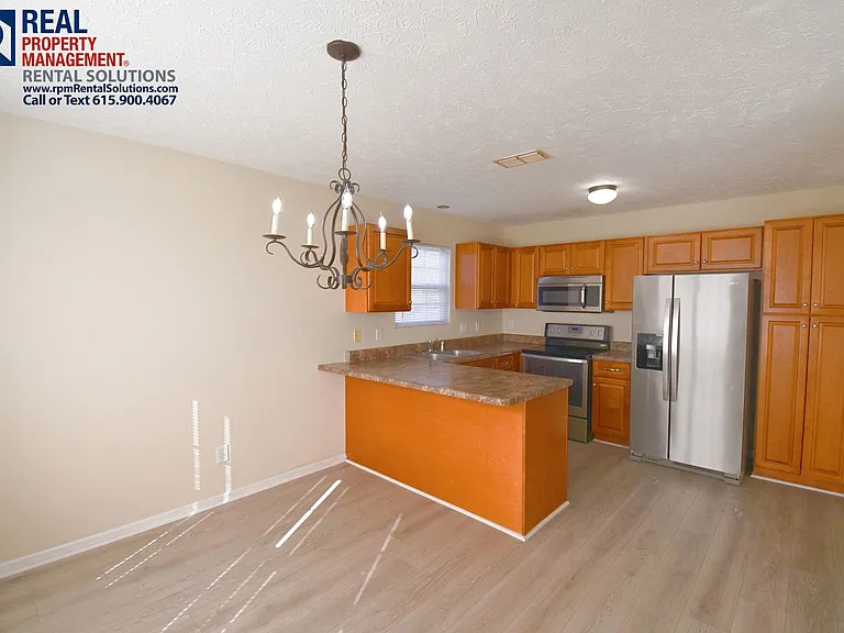 2418 Quest Ave — Photo 7
