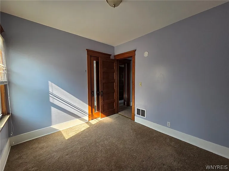 94 Parkwood Ave #2 — Photo 14