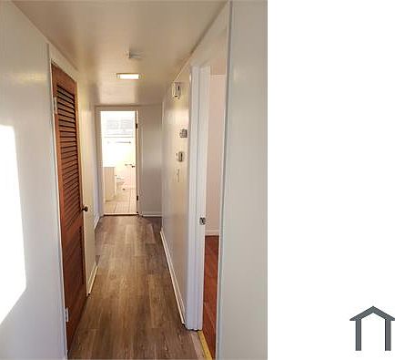 3rd image of 864 E Barrett Ave