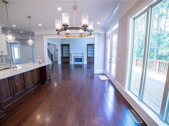 3rd image of 3485 W Elmwood Cir