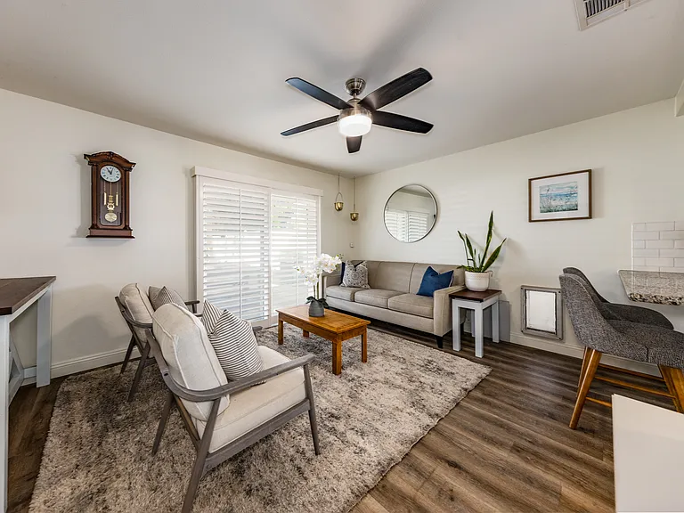 1605 Lisa Ln — Photo 13