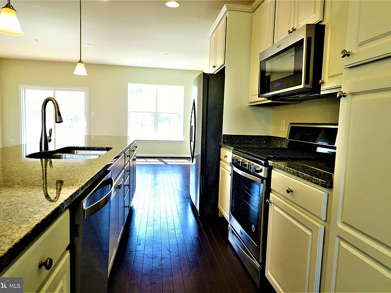 6303 Posey — Photo 16