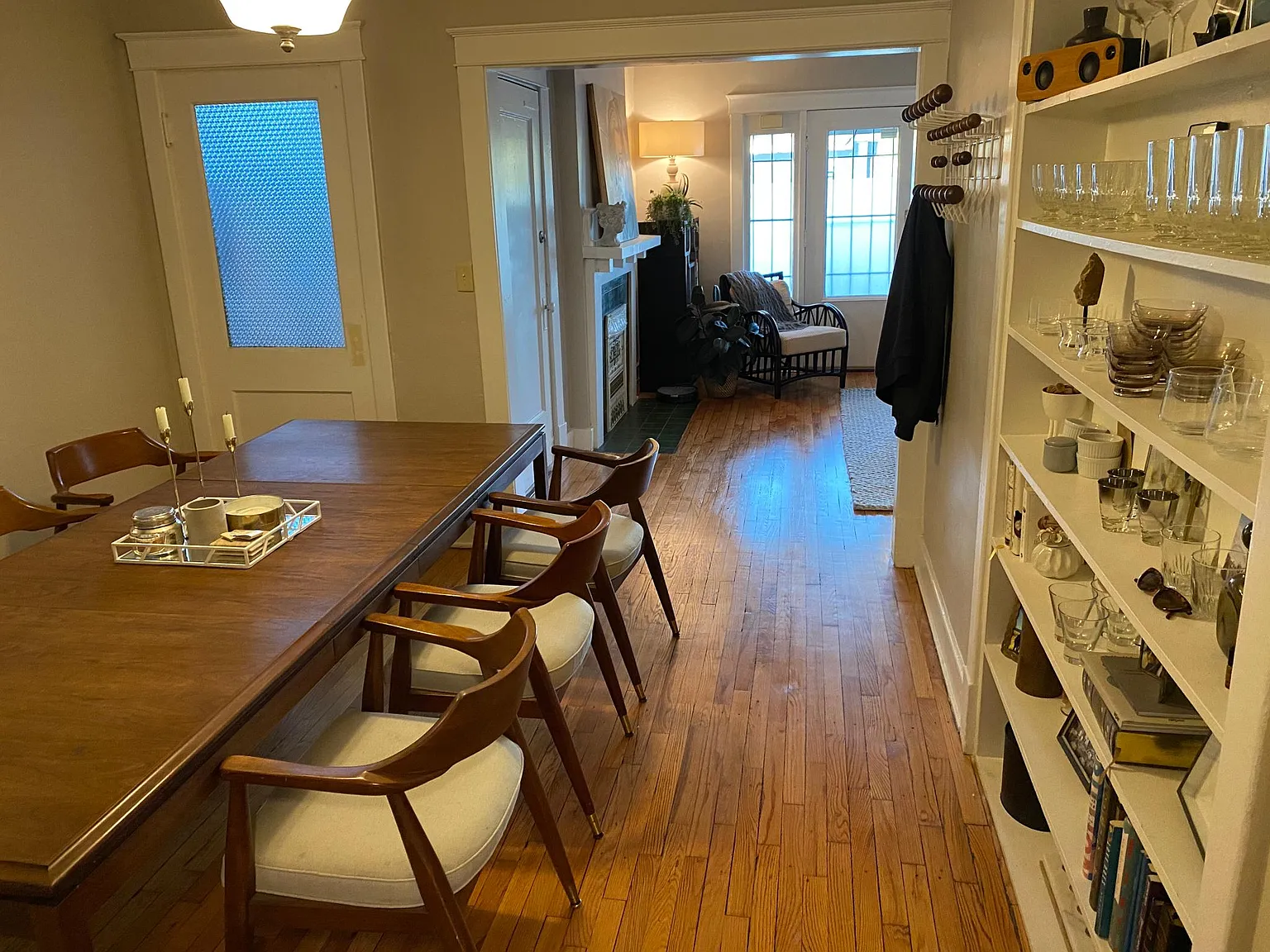 2 bed, 1000 sqft, $1,295 — Photo 4