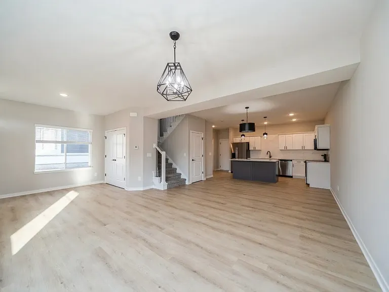 1012 Maple St #0 — Photo 4