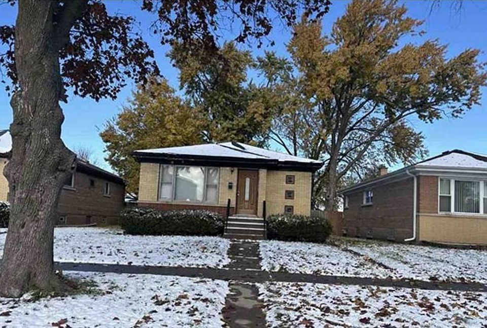 2nd image of 3607 Monroe St