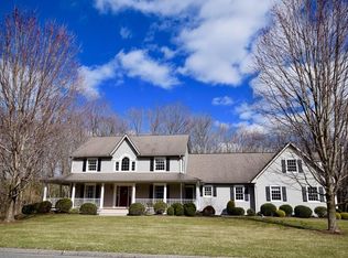 15 Old Farm Rd, East Longmeadow, MA 01028