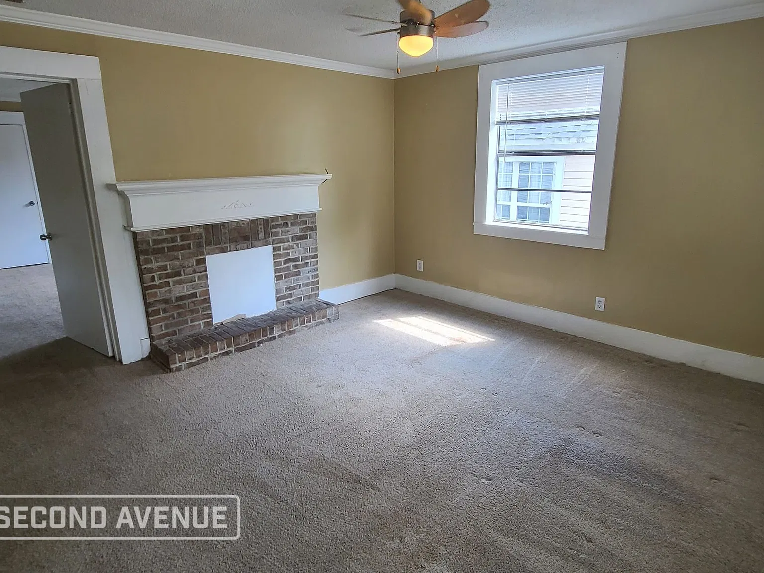 3 bed, 1.5 bath, 1804 sqft, $1,109 — Photo 3