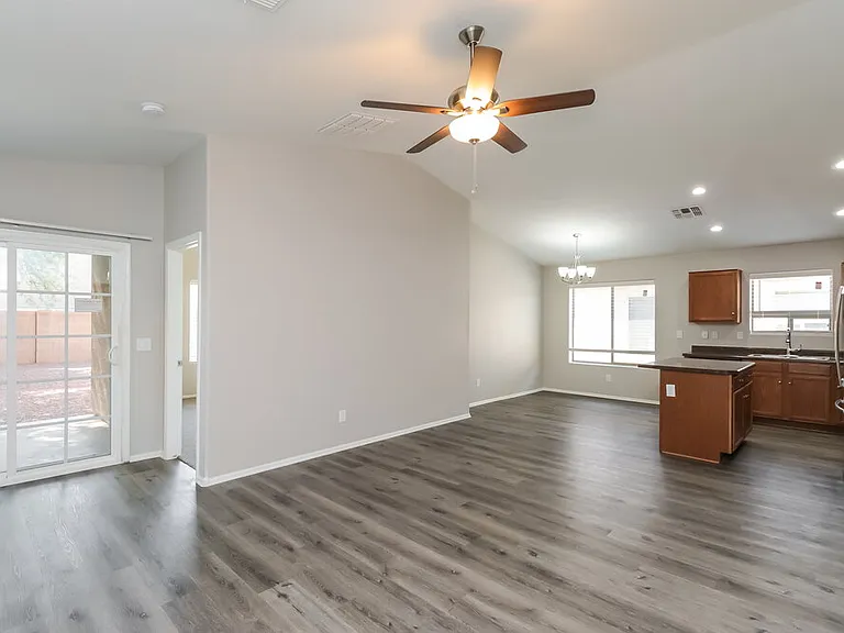 4127 E Mica Rd — Photo 4