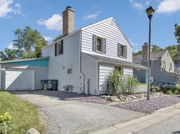 5730 Clover LANE, Greendale, WI 53129