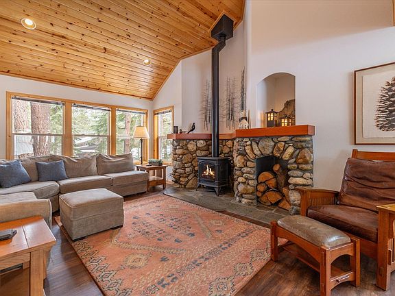 5th image of 11772 Brookstone Dr
