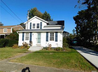 89 Washington Ave, Patchogue, NY 11772