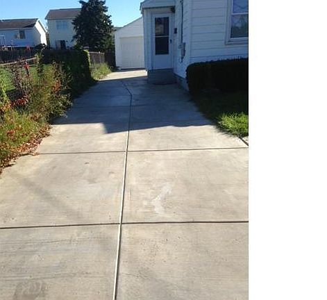 2nd image of 57 Clayton St