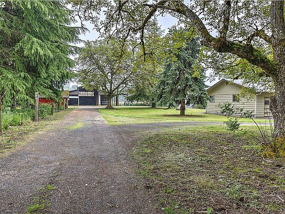 5th image of 20803 NE 83rd St