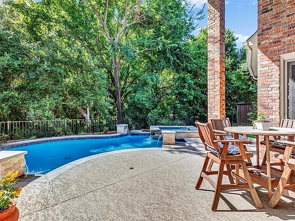 4th image of 3513 Cockrill Dr