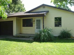 912 N Wirth St, Augusta, KS 67010