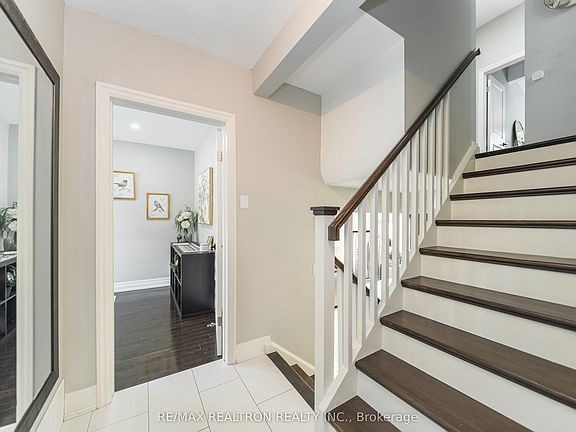 4th image of 2 Lynedock Cres