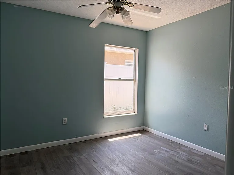 2427 Camden Oaks Pl — Photo 12
