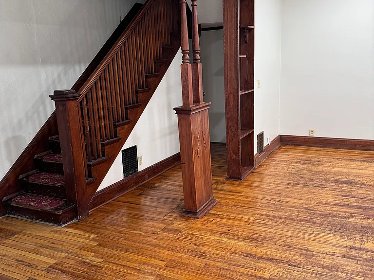 703 Peterson St — Photo 35