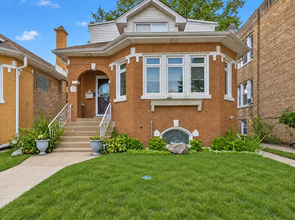 1338 Home Ave, Berwyn, IL 60402