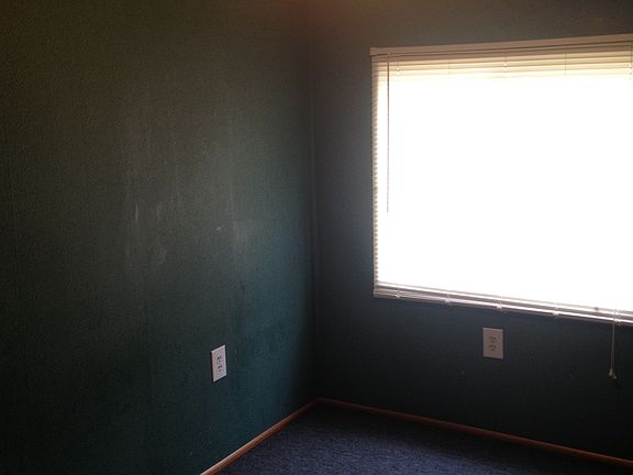 5th image of 318 N Range St