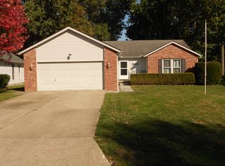 1690 Hulman Waye Ct, Terre Haute, IN 47803