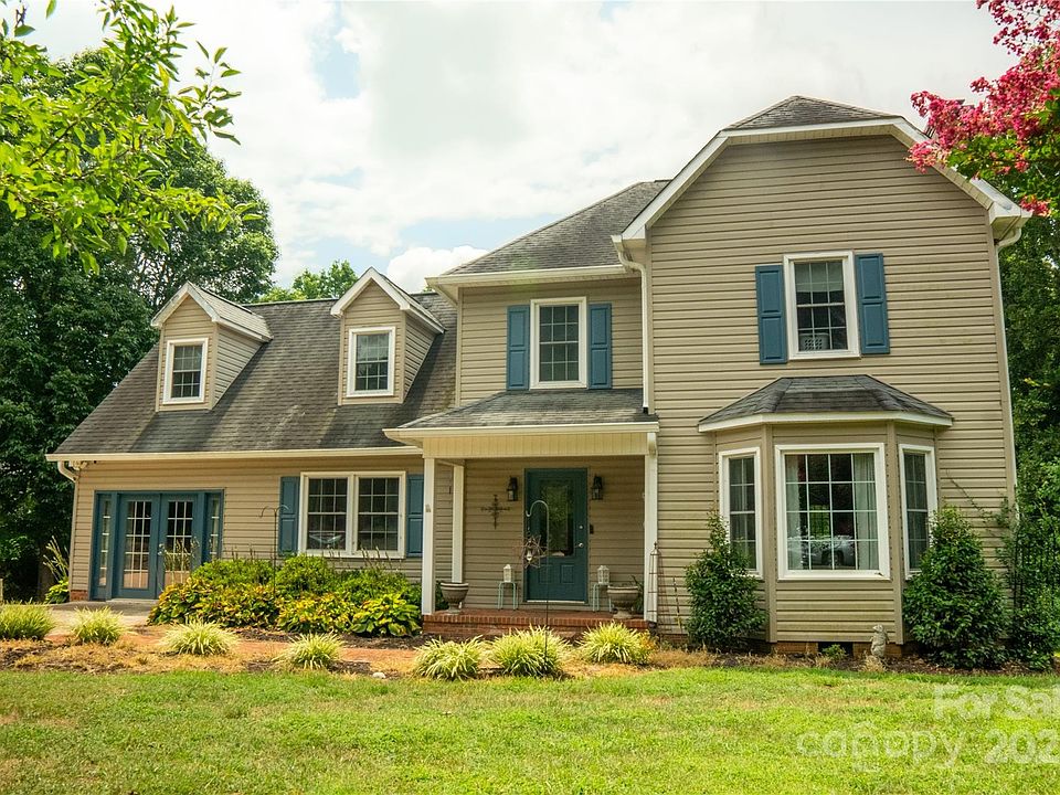 1st image of 129 Countrywood Dr