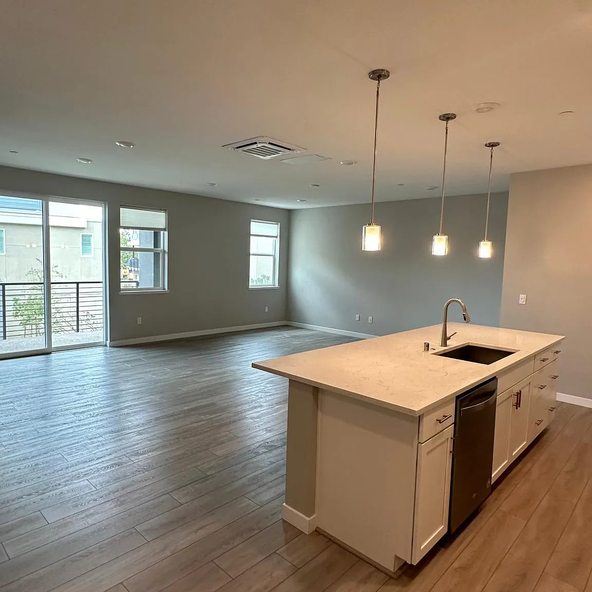 6583 Vision Ct — Photo 3