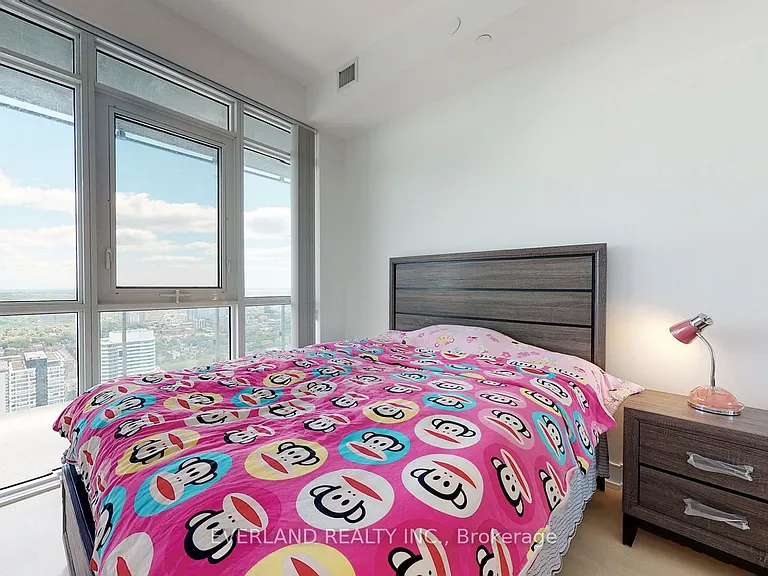 7 Grenville St #6105 — Photo 34