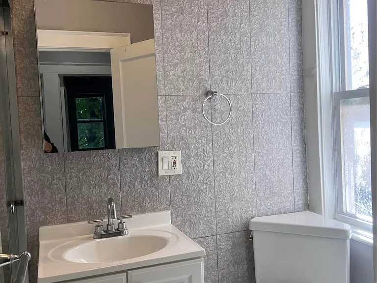 37 Chester Pl #1 — Photo 6