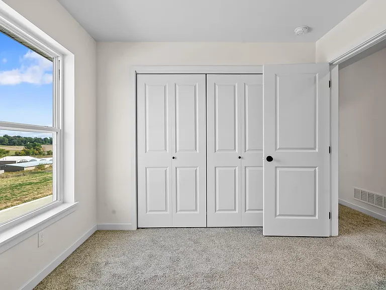 102 Sycamore Dr — Photo 23