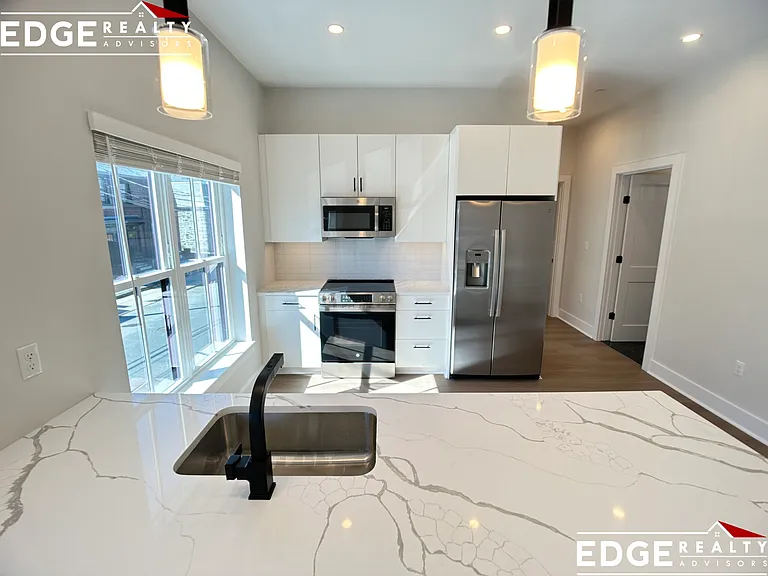 9 Newton St #101 — Photo 13