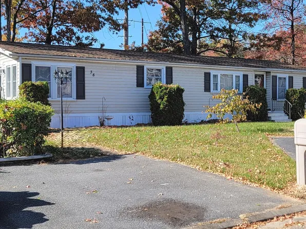 38 Tearose Dr, Middle River, MD 21220